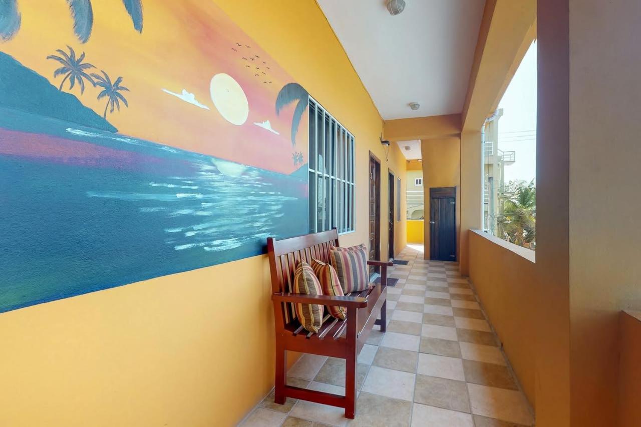Laguna Hotel San Pedro  Extérieur photo