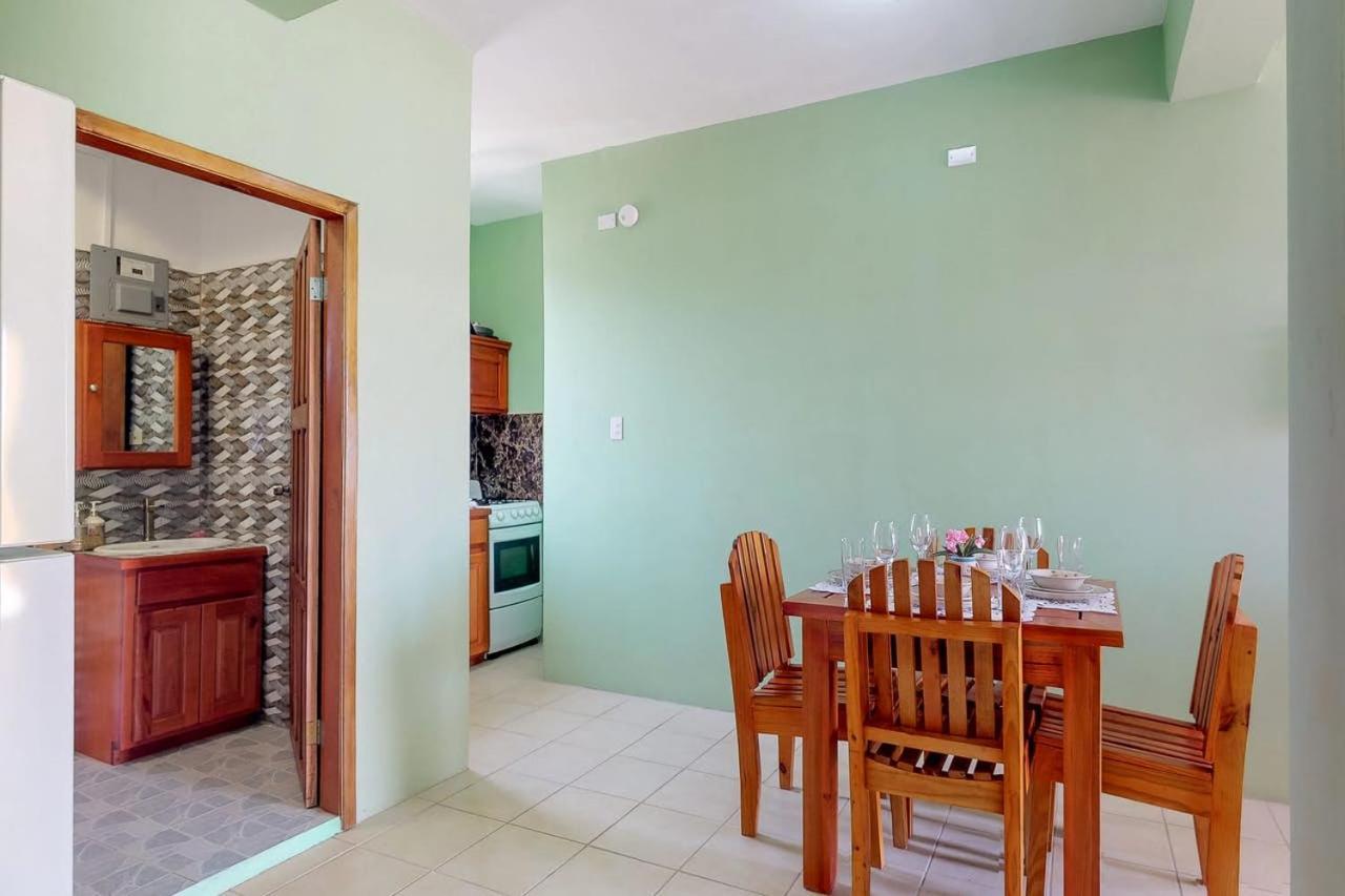 Laguna Hotel San Pedro  Extérieur photo