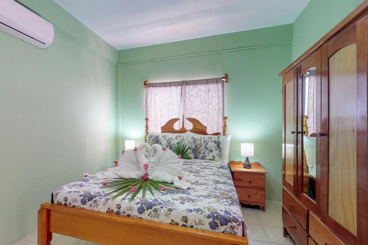 Laguna Hotel San Pedro  Extérieur photo
